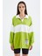 Lime Yeşil Polo Yaka Renk Bloklu Oversize Kadın Sweatshirt - 02377 2