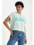 Su Yeşili Yazı Baskılı Kapüşonlu Oversize Bürümcük Kumaş Kadın Crop Top T-Shirt - 97229 7