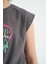 Koyu Gri Kalp Baskılı Ön Düğüm Detaylı Rahat Form Kız Çocuk T-Shirt - 75114 5