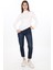 Kadın Viskon Dik Yaka Slim Fit Tişört-Beyaz 5
