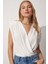 LZH0001 Anvelop Yaka Vatkalı Çıtçıtlı Bluz Ekru 1