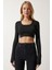 LPF0047 U Yaka Fitilli Crop Triko Bluz Siyah 1