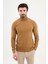 Dokulu Kamel Rengi Slim Fit Yarım Balıkçı Yaka Erkek Triko Kazak 1