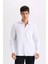Beyaz Regular Fit Pamuklu Basic Düz Keten Görünümlü Uzun Kollu Gömlek D7079AX24SP 3