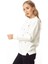 Kadın Rahat Kırmızı Kalp Desenli Yuvarlak Yaka Uzun Kollu Beyaz Sweatshirt 3