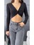 Kadın V Yaka Önü Drape Detaylı Uzun Kollu Süper Crop Bluz 4