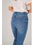Kadın Mavi Paçası Kesik Likralı Jean 5