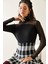 Siyah Tül Detaylı Bluz 5KXK2-49023-02 4