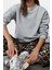 Kadın Moda Şık Regular Bisiklet Yaka Düşük Kol Regular Nakışlı Sweatshirt 2