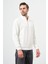 Beyaz Örme Hakim Yaka Pamuklu Casual Slim Fit Dar Kesim Sweatshirt 1013245151 4