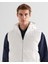 Erkek Krem Regular Fit Kapüşonlu Logolu Yelek 7124109T.113 4
