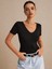 V Yaka Sırtı Açık Ipli Siyah Renk Fitilli Kısa Kollu Slim Fit Crop Top Bluz 4