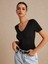V Yaka Sırtı Açık Ipli Siyah Renk Fitilli Kısa Kollu Slim Fit Crop Top Bluz 5