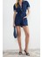 Kadın Moda Standart Kol Boru Paça Dik Yaka Düz Desen Kısa Beli Lastikli Denim Şort Tulum 3