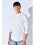 Beyaz Bisiklet Yaka Jakarlı Dokulu Kumaş Slim Fit Basic Uzun Kol Erkek Tshirt | EE1000229954 1