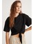 Karla Bisiklet Yaka %100 Pamuk Aplike Işlemeli Bağlama Detaylı Siyah Crop Siyah T-Shirt 4