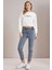 Kadın Ekru Bisiklet Yaka Lovers Lane Baskılı Üç Iplik Crop Sweatshirt 4