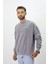 Eskitme Desenli Unisex Sıfır Yaka Sweatshirt 3