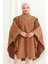 Yakası Trikolu Panço Camel 4