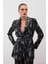 Parlak Desenli Kuşaklı Uzun Ceket - Siyah-Gümüş 2