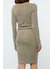 Kadın Moda Şık Mini Boy Kayık Yaka Fitted Düz Büzgü Drape Detaylı Bodycone Vücuda Oturan Örme Elbise 5