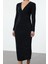 Moda Stil Fitted Kruvaze Midi Boy Vücuda Oturan V Yaka Simli Örme Elbise 4