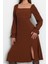 Kadın Moda Şık Midi Boy Kare Yaka Kloş Bürümcük Dokulu Yırtmaçlı Örme Elbise 3