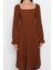 Kadın Moda Şık Midi Boy Kare Yaka Kloş Bürümcük Dokulu Yırtmaçlı Örme Elbise 5