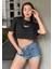 Kadın Siyah Bisiklet Yaka Baskılı Oversize Crop T-Shirt 3