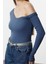 Kadın Regular Slim Kalıp Örme Fitted Vücuda Oturan Omzu Açık Fitilli Pamuklu Esnek Bluz 2