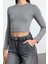 Stil Kadın Siyah-Beyaz-Vizon 3lü Paket Vücuda Oturan Bluz Crop Örme Fitted Kalıp 4