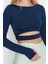 Stil Kadın Pencere Cut Out ve Baş Parmak Delik Detaylı Spor Üst Bluz Crop Örme Fitted Kalıp 2