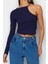 Kadın Moda Şık Crop Bisiklet Yaka Tek Kol Slim Kalıp Örme Fitilli Fitted Vücuda Oturan Esnek Bluz 3