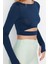 Kadın Crop Bisiklet Yaka Fitted Kalıp Örme Pencere Cut Out ve Baş Parmak Delik Detaylı Spor Üst Bluz 2
