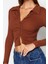 Kadın Moda Şık Crop Polo Yaka Slim Kalıp Örme Fitted Vücuda Oturan Fitilli Pamuklu Esnek Bluz 4