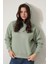 Yeşil Sırtı ve Kapüşonu Gül Dalı Nakışlı Kapüşonlu Sweatshirt - 2430 4