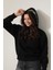 Siyah Sırtı ve Kapüşonu Gül Dalı Nakışlı Kapüşonlu Sweatshirt - 2430 1