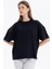 Bisiklet Yaka Oversize Emboss Baskılı Kadın T-Shirt 2
