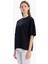 Bisiklet Yaka Oversize Emboss Baskılı Kadın T-Shirt 3