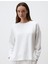 Beyaz Bisiklet Yaka Uzun Kollu Oversize Sweatshirt 1