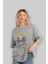The King Is Here Yazılı Ön Baskılı Gri Oversize T-Shirt Unisex Erkek Kadın Bisiklet Yaka 4