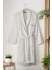 Ekru pamuklu soft bornoz, yumuşak ve konforlu kullanım sağlar. 1