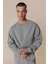 Gri Unisex Bisiklet Yaka Oversize Örme Kalın ve Yumuşak Dokulu Basıc Sweatshirt 5