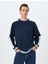 Kontrast Detaylı Bisiklet Yaka Oversize Sweatshirt 3