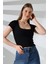 Kare Yaka Likralı Ribana Kumaş Kadın T-Shirt 21804 Siyah 1