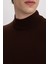 Erkek Kahverengi Slim Fit Dar Kesim Basic Düz Akrilik Kazak B7851AXNS 5
