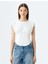 Kolsuz Crop Bisiklet Yaka Dikiş Detaylı Slim Fit T-Shirt 3
