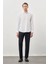 Beyaz Uzun Kol Kendinden Desenli Armürlü Sert Yaka Cepsiz Pamuklu Classic Slim Fit Gömlek 1004245226_600 2