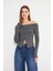 Kayık Yaka Uzun Kollu Kadın Omuzu Açık Sweatshirt Gri Melanj Antrasit 3
