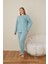 Kadın Kışlık Büyük Beden Curve Nakışlı Desenli Yakası Düğmeli Uzun Kollu Pijama Takımı 1